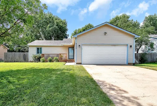 4050 S Boyd Ct, Wichita, KS 67215