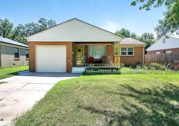 1732 Drollinger St, Wichita, KS 67218
