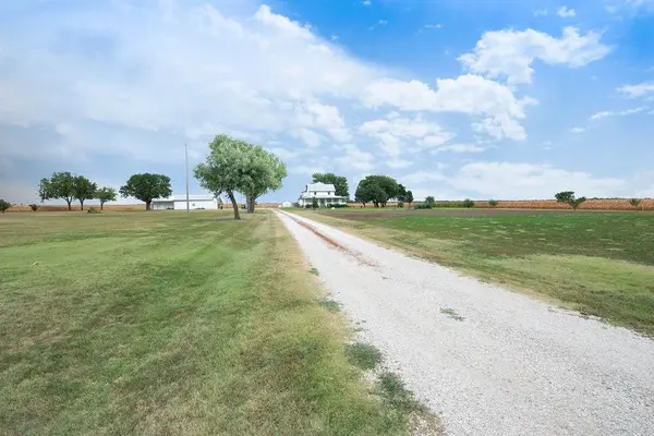 12668 NW Santa Fe Lake Rd, Whitewater, KS 67154