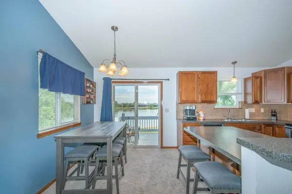 1211 E Appleton St, Valley Center, KS 67147