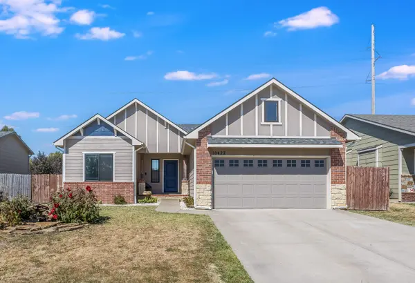 10422 E Fawn Grove St, Wichita, KS 67207