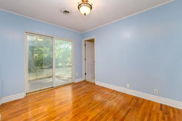 1217 ANN ST, Winfield, KS 67156