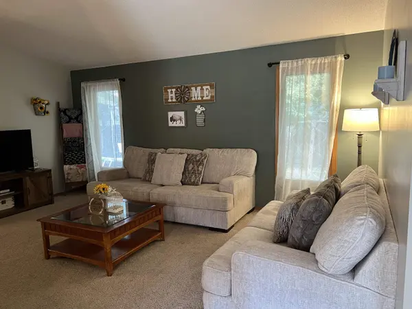 2114 N Rutgers St, Wichita, KS 67212-6407