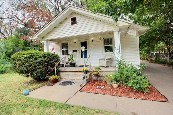 1217 S Fern, Wichita, KS 67213