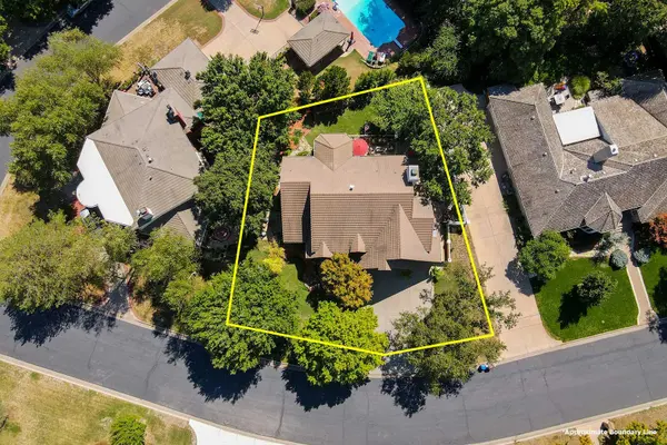 13009 E KILLENWOOD DR, Wichita, KS 67230