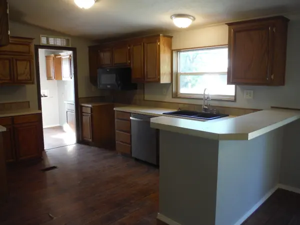 14320 E Cherokee Trail, Derby, KS 67037