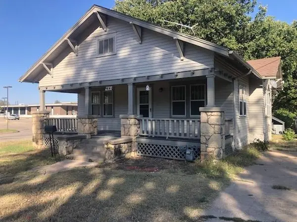 1221 N A St,  Wellington,  KS 67152