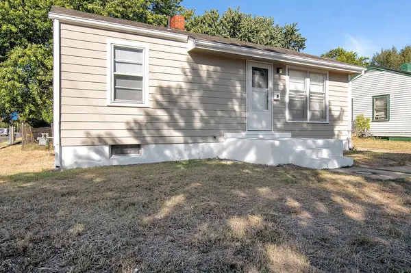 2353 S Broadview St, Wichita, KS 67218