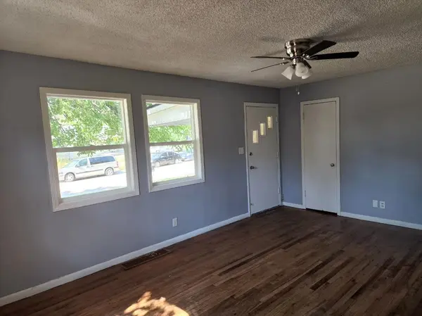 2509 E Raleigh Dr, Wichita, KS 67219