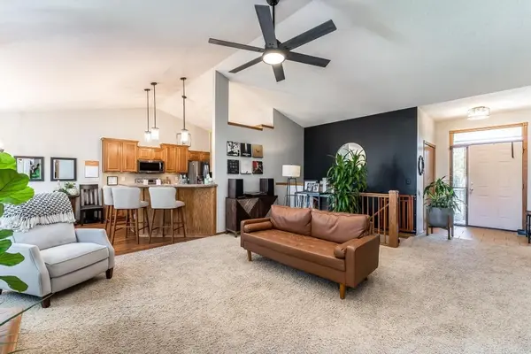 2537 N Fieldstone St, Andover, KS 67002