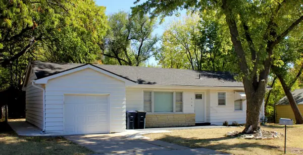 314 S Arthur St, El Dorado, KS 67042