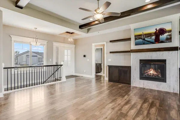 15306 E WEEPING WILLOW CIR, Wichita, KS 67230