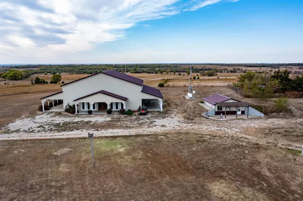 1548 Road 18, Howard, KS 67349