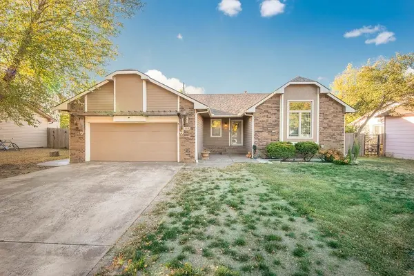 113 E Tall Tree, Derby, KS 67037