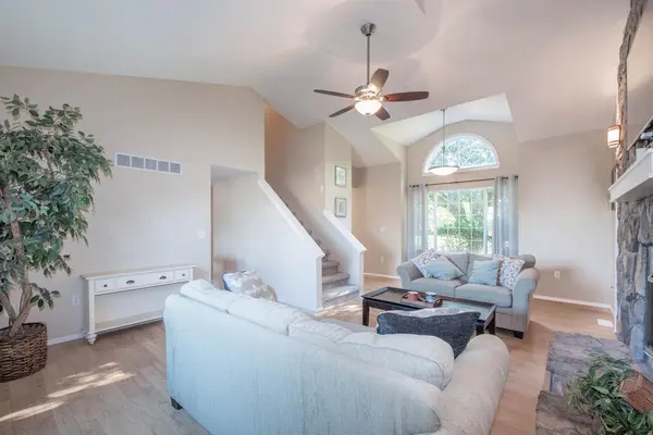 151 Lioba Dr, Andover, KS 67002