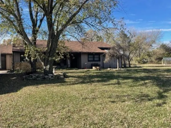 15049 SW Goldenrod Ln, Rose Hill, KS 67133