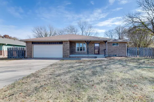 506 Roosevelt St, Cheney, KS 67025