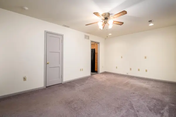 5021 S Hemlock Ave, Wichita, KS 67216