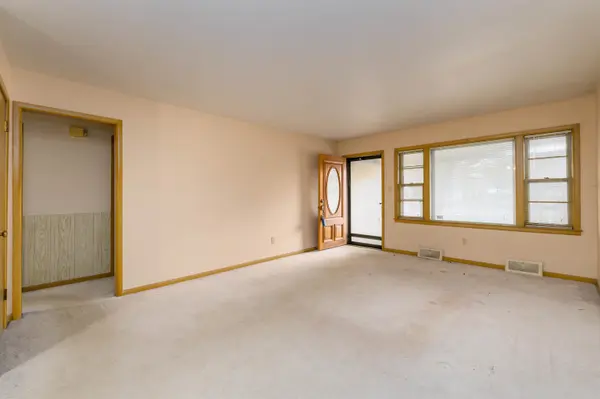 802 Westview Dr, Mulvane, KS 67110