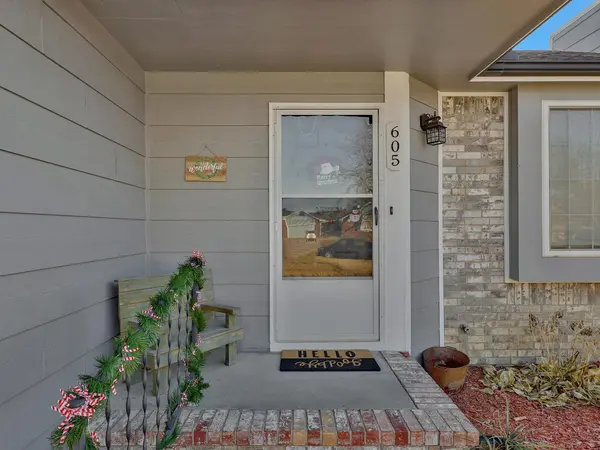 605 Colleen St, Augusta, KS 67010