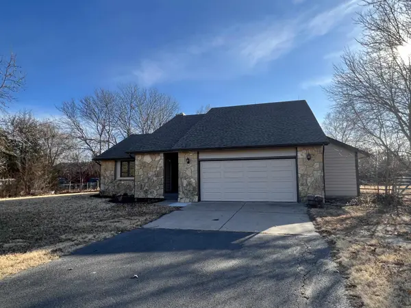 2331 N Wheatridge St, Wichita, KS 67223