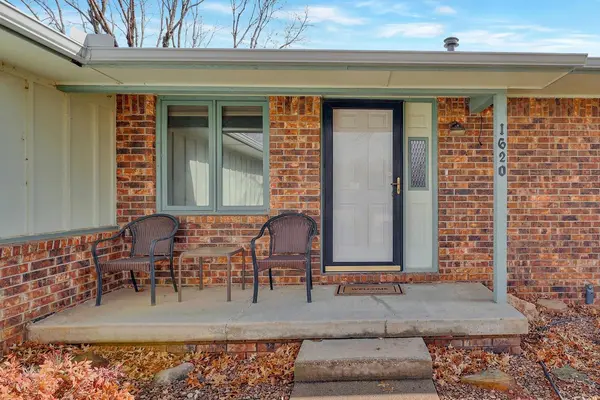 1620 N Mars St, Wichita, KS 67212