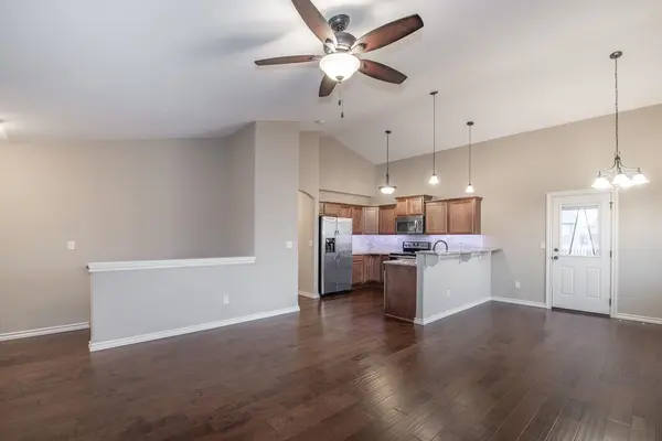 8516 E Chris St, Bel Aire, KS 67226