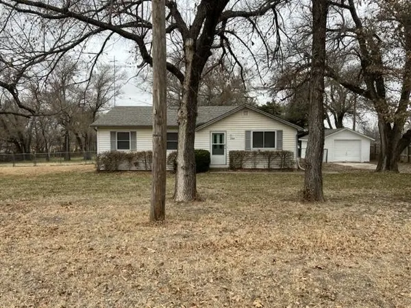 3544 SW 100th St,  Augusta,  KS 67010