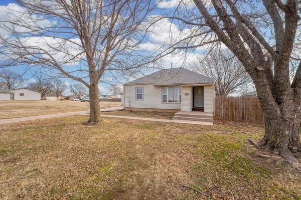 410 S ROBBINS, Norwich, KS 67118