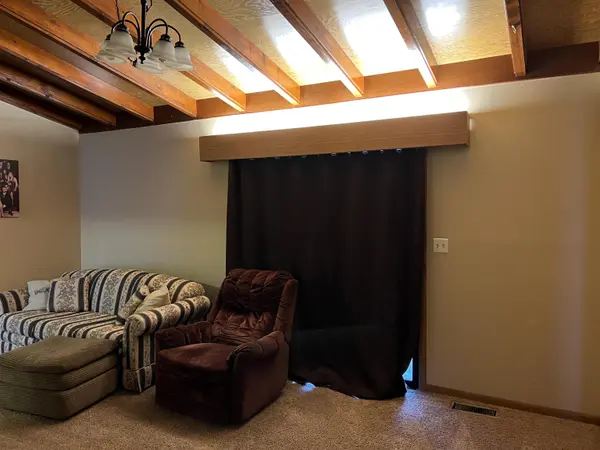 509 Northridge Rd, Newton, KS 67114