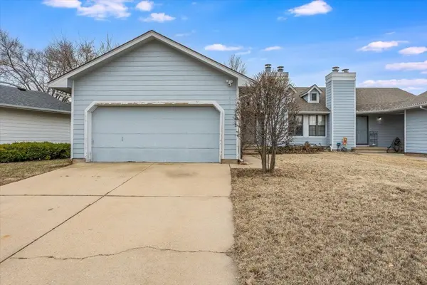 6421 E Rodeo St, Bel Aire, KS 67226