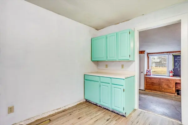 414 E 11th St, Newton, KS 67114