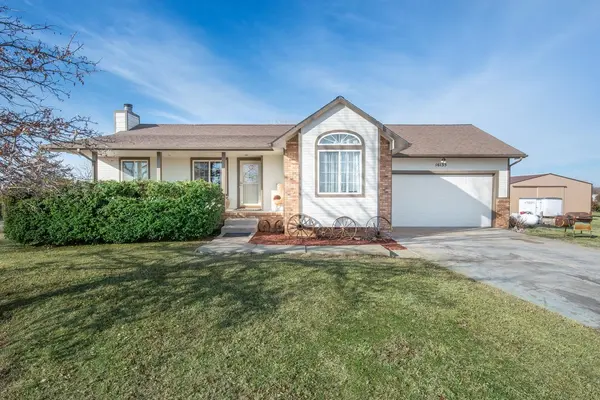 16135 SW Indianola Rd, Rose Hill, KS 67133