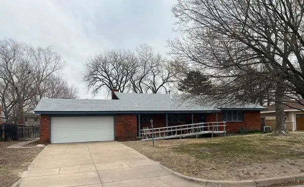 2238 N Hyacinth, Wichita, KS 67204