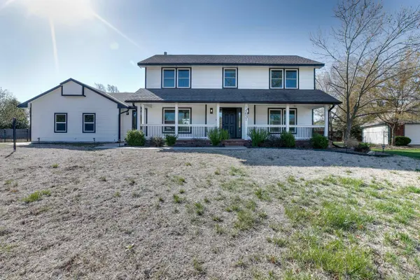 14831 E Sharon Ln, Wichita, KS 67230