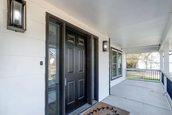14831 E Sharon Ln, Wichita, KS 67230