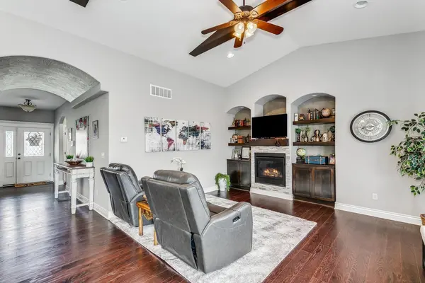2265 S Tara Falls Ct, Wichita, KS 67207