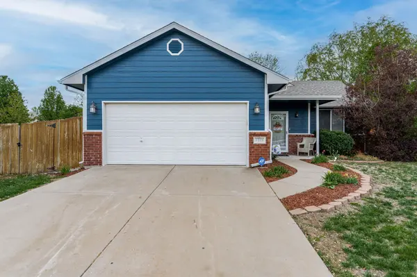 1515 E Village Estates Dr, Park City, KS 67219