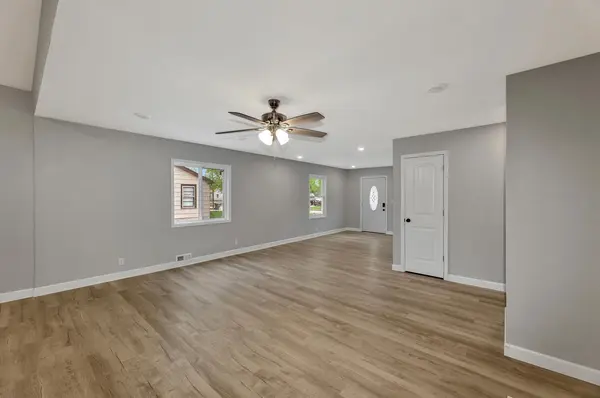 725 N Bebe St, Wichita, KS 67212