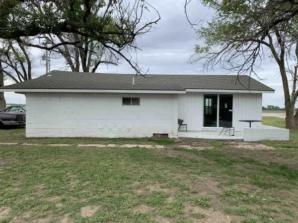 1381 N Broadway Rd, Peck, KS 67120