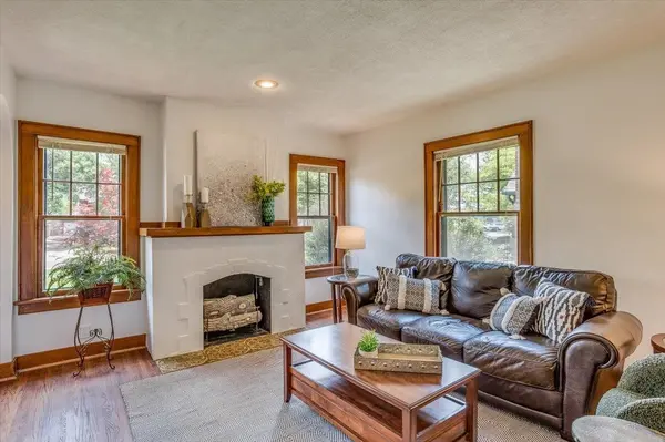 137 N DELLROSE AVE, Wichita, KS 67208