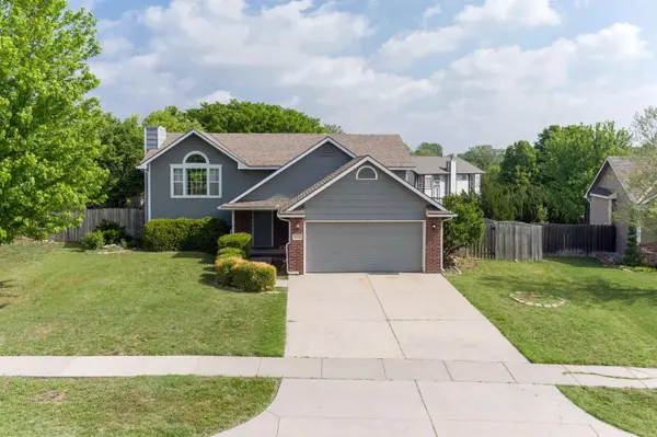 6216 Quail Ridge St, Bel Aire, KS 67220