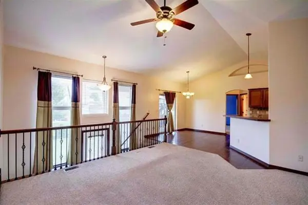 2118 E Quail Hollow St, Derby, KS 67037
