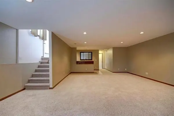 2118 E Quail Hollow St, Derby, KS 67037