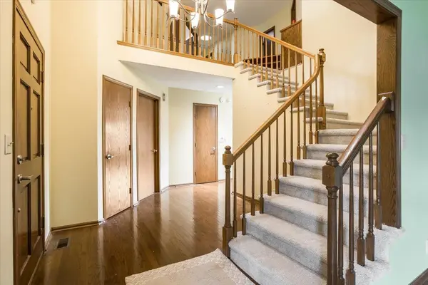 2508 N Fox Run Ct, Wichita, KS 67226