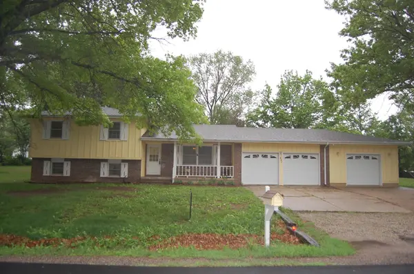 821 S SHARON DR,  Derby,  KS 67037