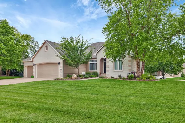 1395 N Hickory Creek Ct, Wichita, KS 67235