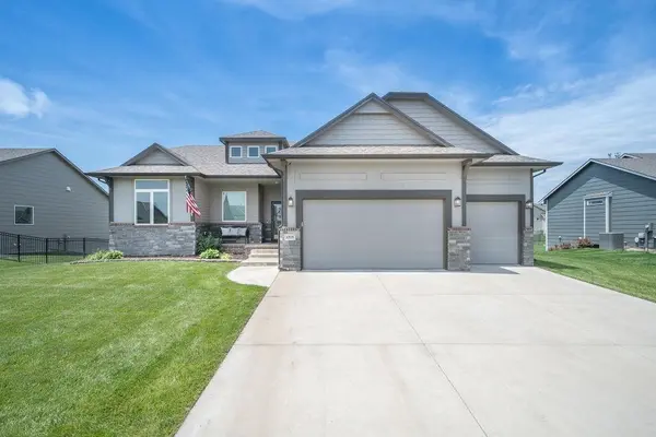 1525 N Blackstone St, Wichita, KS 67235