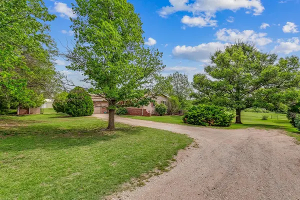 1234 N Chariton St, Kingman, KS 67068