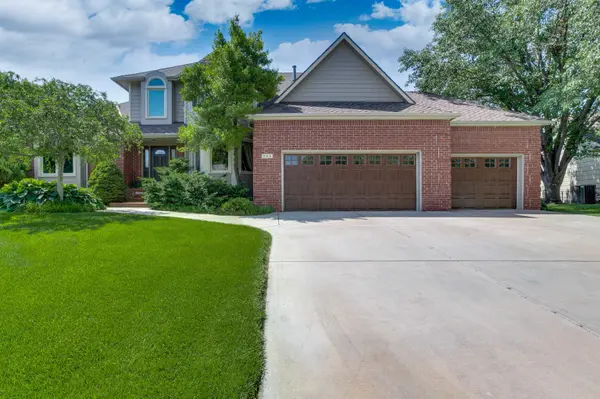 223 N Racehorse St, Wichita, KS 67235